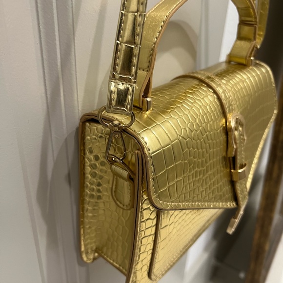 Gold Metallic Croc Embossed Purse NWOT - Picture 6 of 15